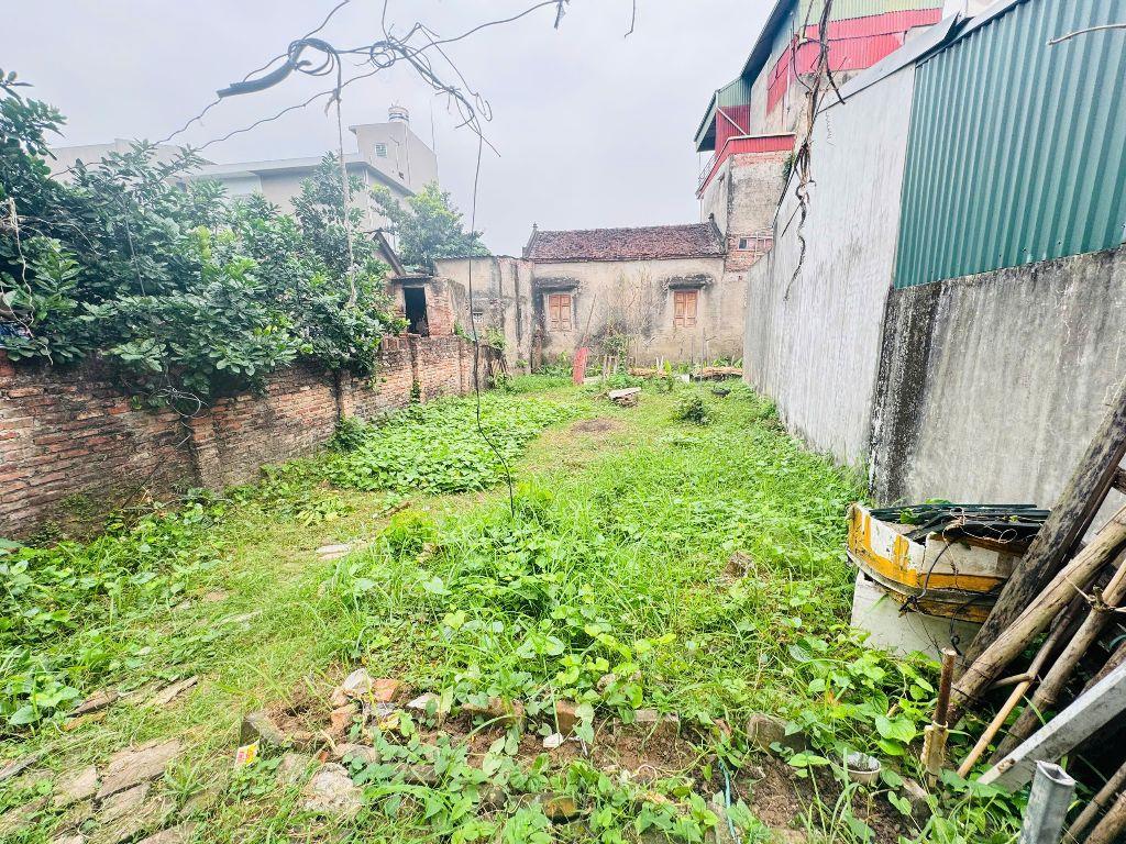 Chị gái cần gấp một khoản tiền hạ giá bán nhanh mảnh đất tại trung tâm thôn Hội, Cổ Bi, Gia Lâm 