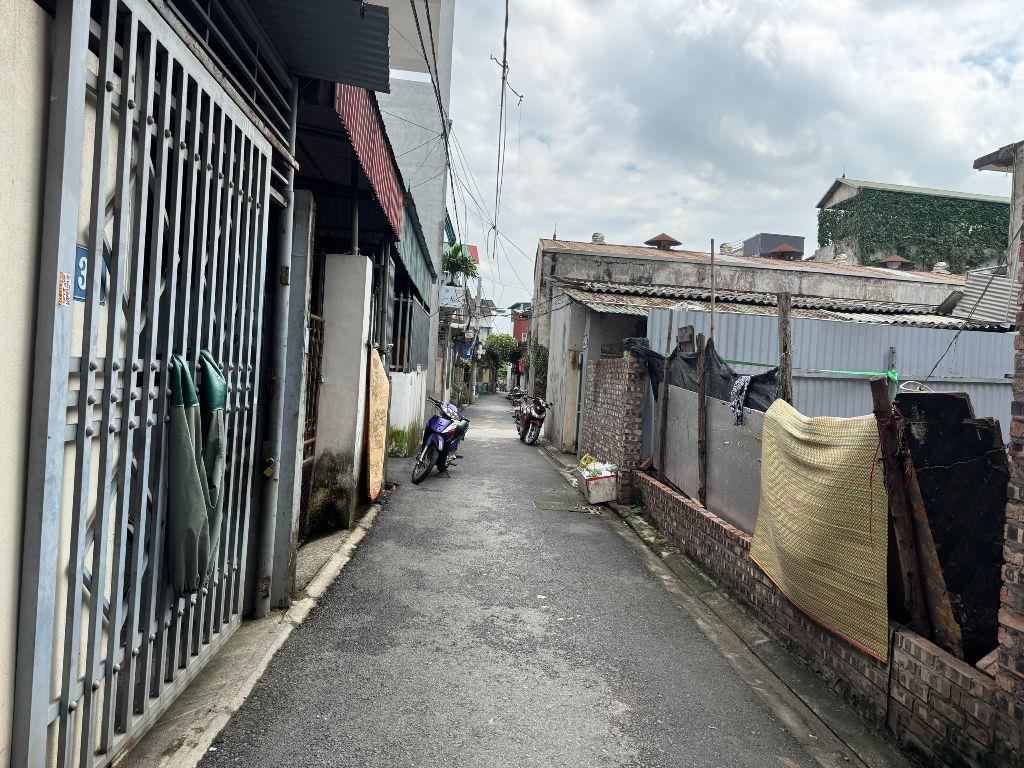 Bán giúp bà cô mảnh đất thổ cư nằm tại trung tâm TDP Kiên Thành, Trâu Qùy, Gia Lâm 