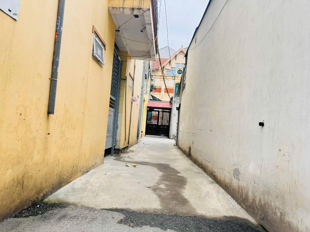 Chính chủ cần bán gấp mảnh đất thổ cư tại trung tâm TDP Cửu Việt, Trâu Qùy, Gia Lâm