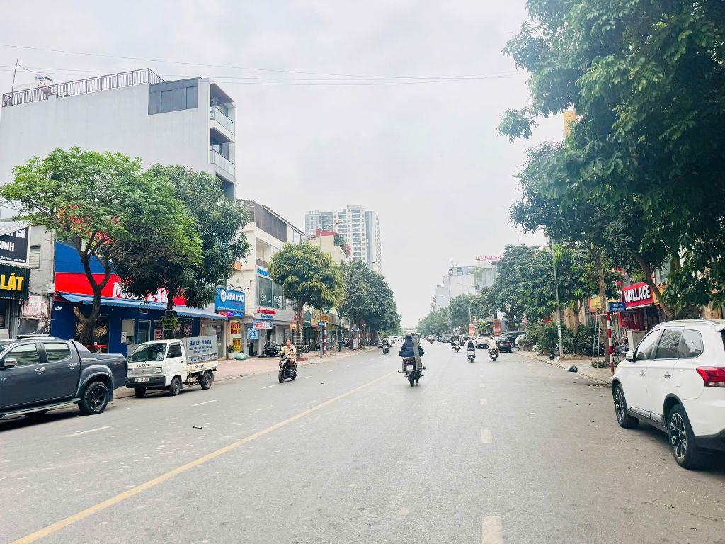 Chính chủ cần bán gấp mảnh đất tặng mặt bằng kinh doanh cho thuê tại phố Thành Trung, Trâu Qùy, Gia Lâm 