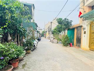 Chị gái cần tiền bán gấp lô đất đẹp nằm tại trung tâm khu đấu giá Đồng Phan, Thạch Bàn, Long Biên 