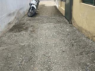 Cần tiền bán mảnh đất tặng căn nhà 2 tầng mới tại trung tâm TDP Cửu Việt, Trâu Qùy, Gia Lâm