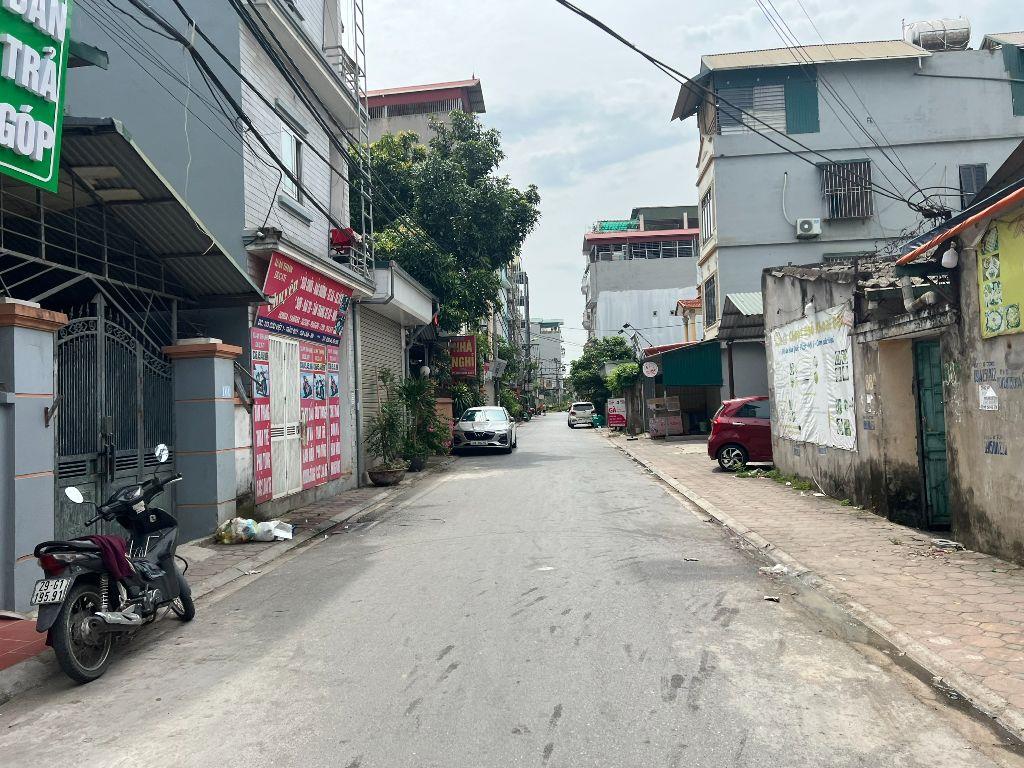Chính chủ cần bán gấp mảnh đất đẹp đường ô tô tại trung tâm TDP Cửu Việt, Trâu Qùy, Gia Lâm 