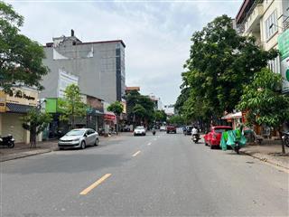 Chính chủ cần bán gấp mảnh đát tặng căn nhà 3 tầng mặt phố Ngô Xuân Quảng, Gia Lâm