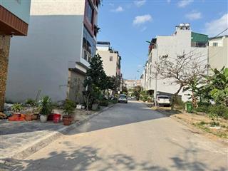 Chính chủ cần bán gấp lô đất đẹp View vườn hoa tại trung tâm khu tái định cư Giang Biên, Long Biên 