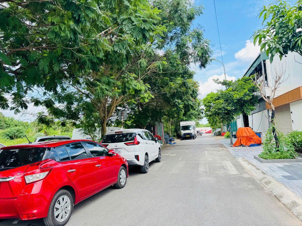 Chính chủ cần bán gấp lô đất đẹp nằm trong khu Làng nghề Kiêu Kỵ, Gia Lâm