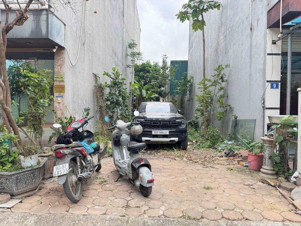 Cần tiền hạ giá bán gấp lô đất đẹp View vườn hoa tại trung tâm khu TĐC Trâu Qùy, Gia Lâm