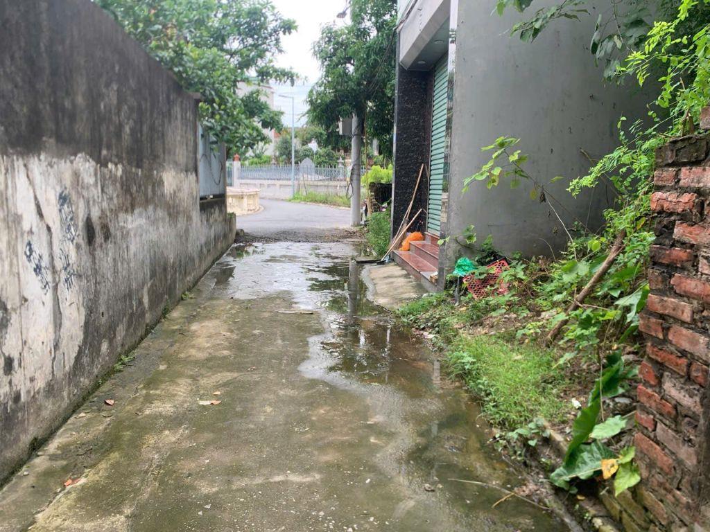 Chính chủ cần bán gấp mảnh đất thổ cư gần hồ điều hoà Đông Dư, Gia Lâm 