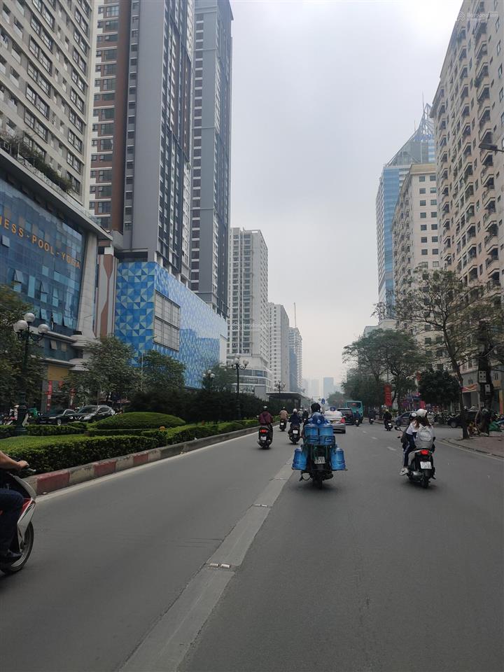 Tòa nhà văn phòng lô góc tọa lạc tại lê văn lương, nhân chính, thanh xuân, hà nội