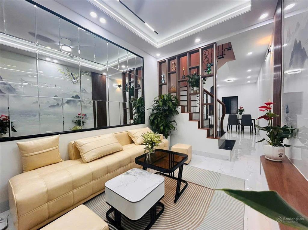 Nhỉnh 7 tỷ có ngay nhà ngõ 109 phố quan nhân, thanh xuân