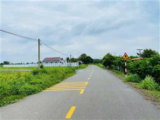 Cắt lỗ 700tr, bán lô đất 1000m2, có 200m2 thổ cư, ngang 14m mặt tiền đường nhựa lớn, gần ql 55