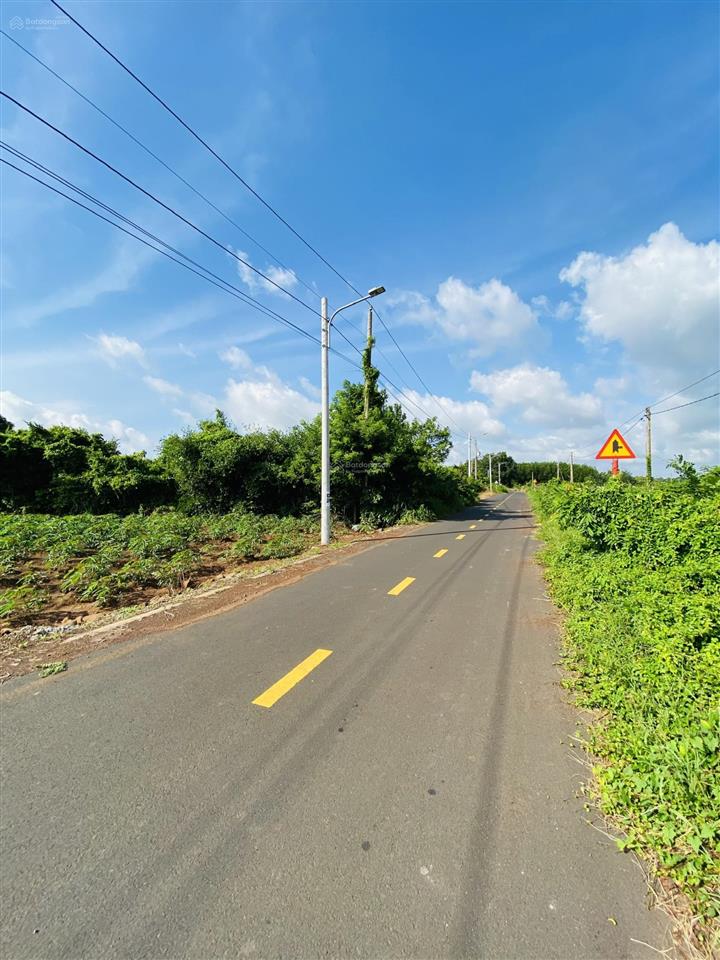 Thị trấn đất đỏ, 777m2 (9x93), 60m2 thổ cư, giá chỉ 1tỷ3, đường nhựa phạm duy trinh