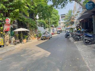 Bán gấp nhà tân sơn nhì 4,4x18m, 4 tầng siêu sang cách công viên 100m  giá 12 tỷ