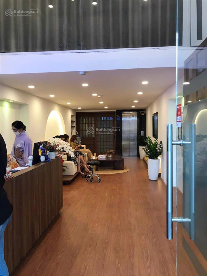 Bán gấp  hxh huỳnh văn bánh, q phú nhuận  dt 5x25m  3 tầng  gía 14,7 tỷ tl