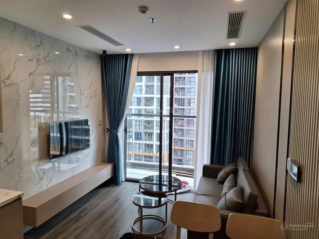 Cho thuê căn hộ 1pn + 1 toà r1 full đồ vào ở luôn, giá 7tr5/th.  0962 027 ***