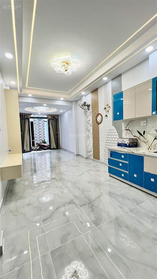 Bán nhà quận 4  không dính quy hoạch