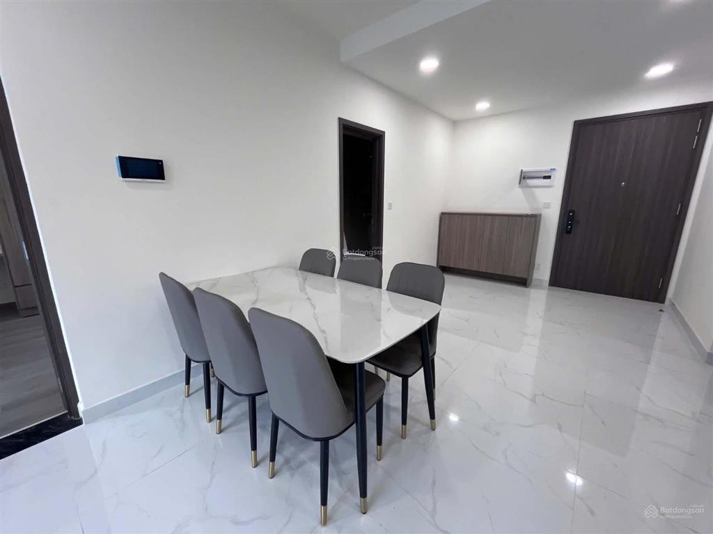 Cho thuê căn hộ diamond centery 3pn | 3wc view hồ bơi cực đẹp, giá 25tr/tháng vào ở ngay