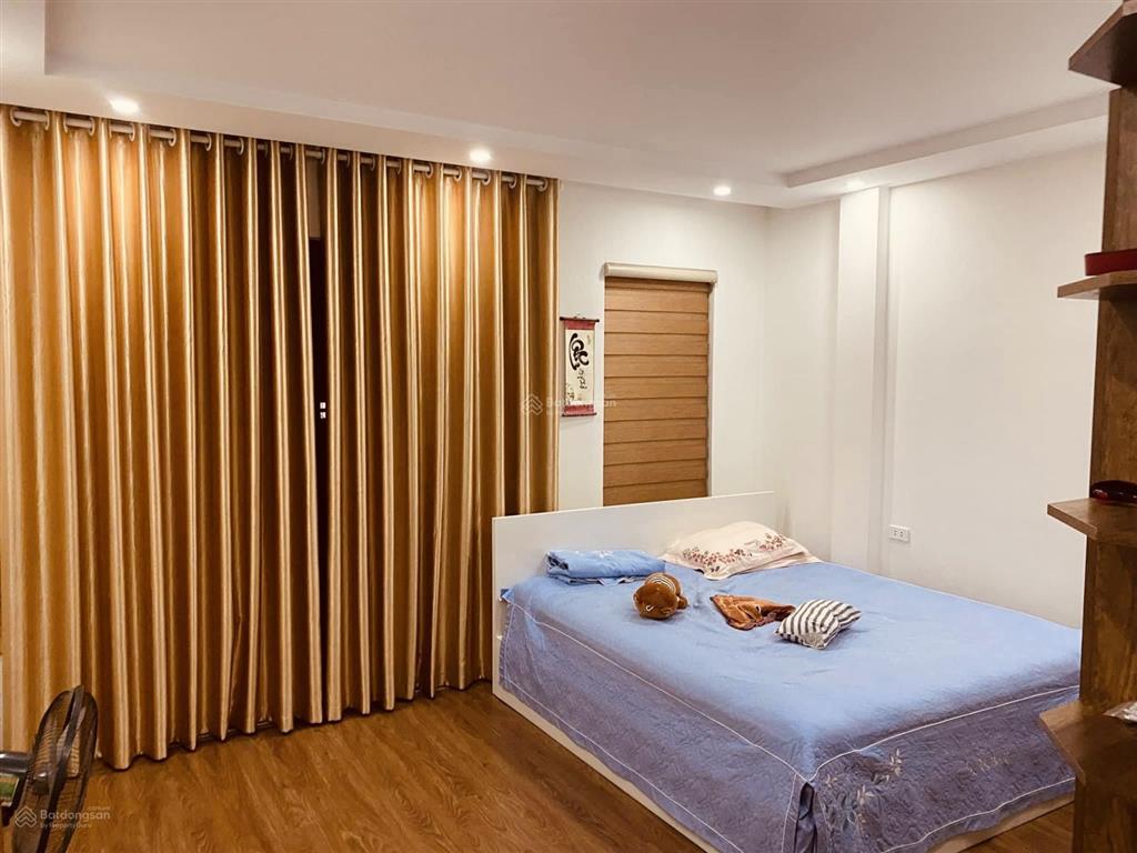 Phố nguyễn phong sắc 48m2 x 5t  ô tô  gần phố  khu víp  giá 18.1 tỷ.