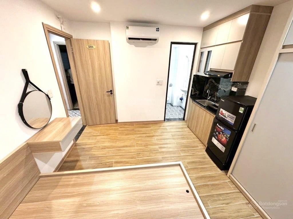 Toà ccmn cầu giấy 67m x 7t  15p, cho thuê 75tr/tháng  đủ pccc  giá 17.9 tỷ