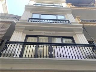 Hoàng quốc việt 60m2 x 6t thang máy, ôtô tránh  giá 25.7 tỷ