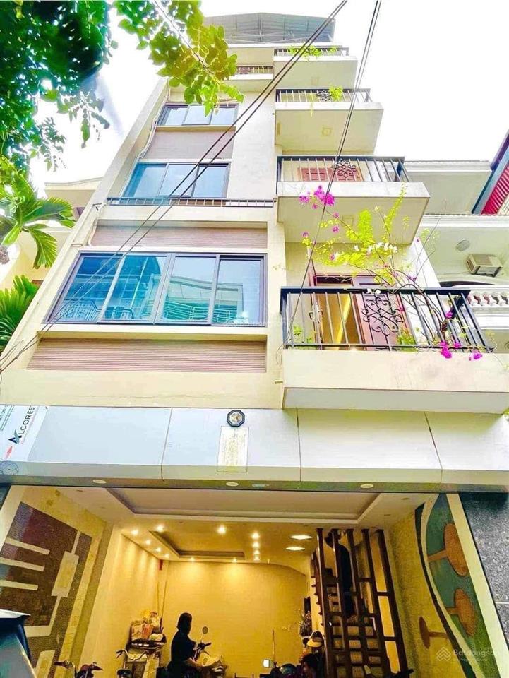 Bán nhà  phố xuân thuỷ 41m2 x 5t  gần mặt phố  giá 10.45 tỷ.