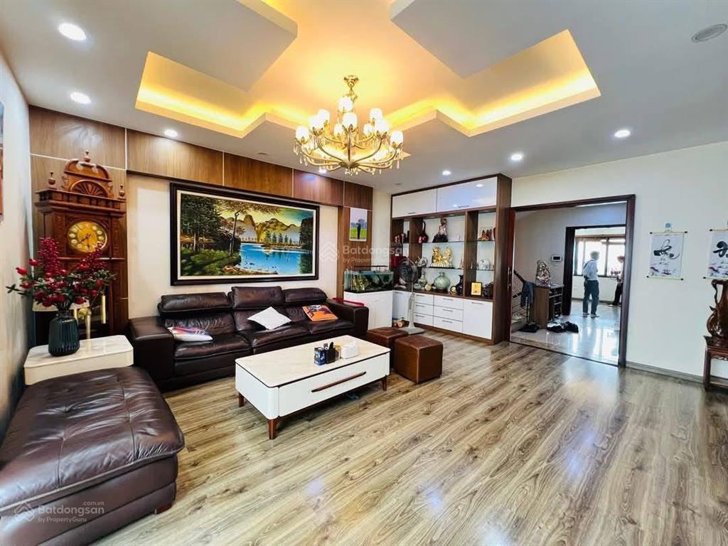 Phố trần vỹ 68m2 x 6t thang máy  ô tô tránh  vỉa hè 3m  giá 27.9 tỷ.