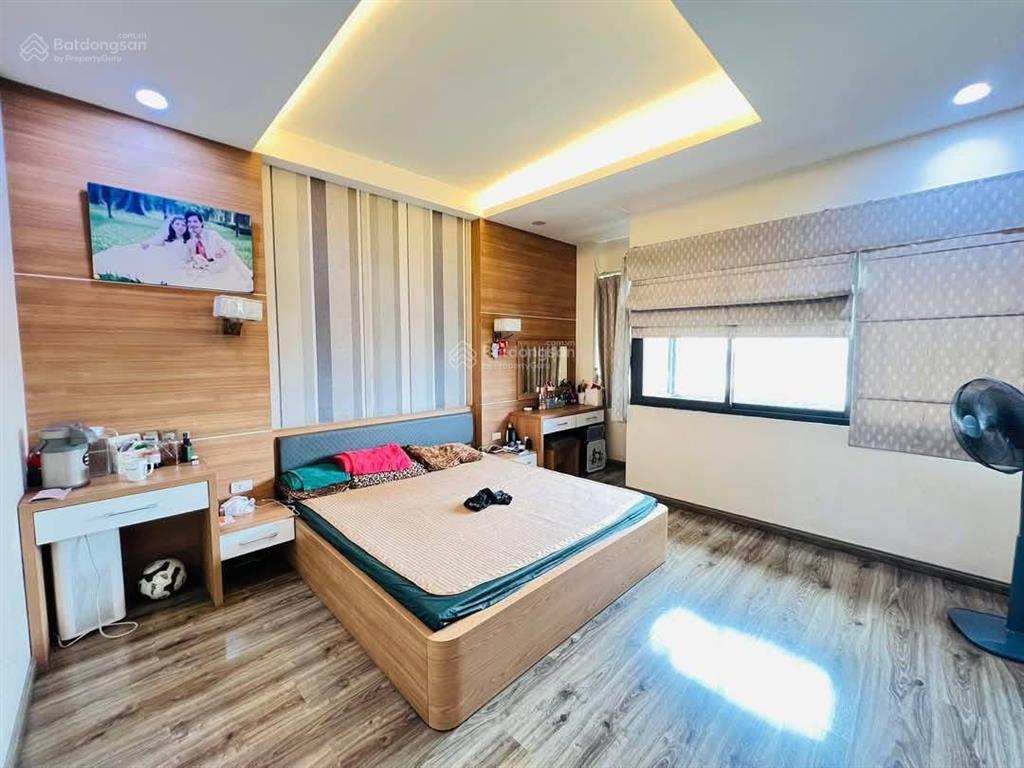Phố trần vỹ 68m2 x 6t thang máy  ô tô tránh  vỉa hè 3m  giá 27.9 tỷ.