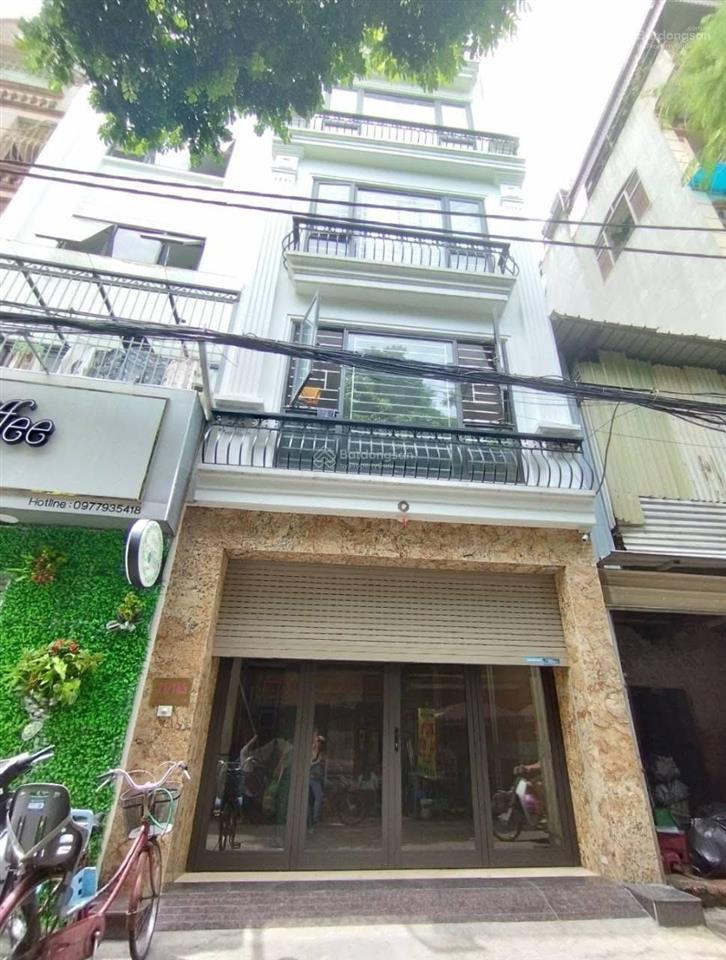 Bán nhà  phố nguyễn khánh toàn 52m x 5t thang máy  gara ô tô  giá 22.6 tỷ.