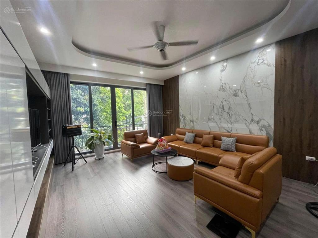 Phân lô  phạm văn đồng 56m2 x 5t, ô tô, kd, nhà đẹp  giá 15.2 tỷ