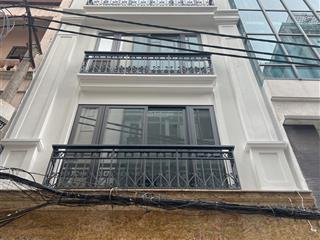 Phố đỗ quang 69m x 6t thang máy  kd vp  ô tô tránh  giá 31.6 tỷ.