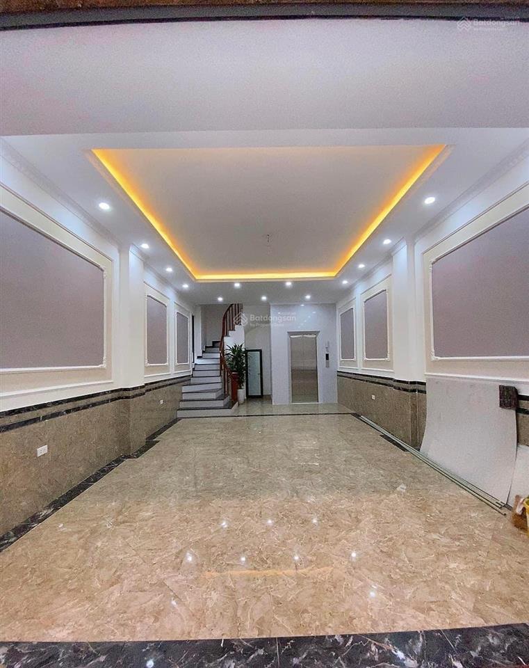 Phố đỗ quang 69m x 6t thang máy  kd vp  ô tô tránh  giá 31.6 tỷ.
