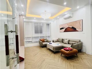 Phố hoàng quốc việt  42m² x 5t  gara ô tô  kd vp  giá 13.45 tỷ.