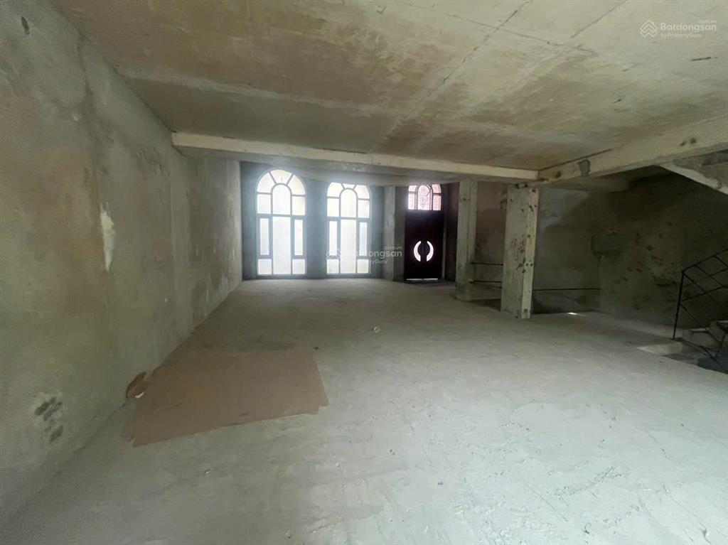 Bán căn biệt thự grandeur palace giảng võ diện tích 120m2, 4,5 tầng 1 hầm  0822 238 ***