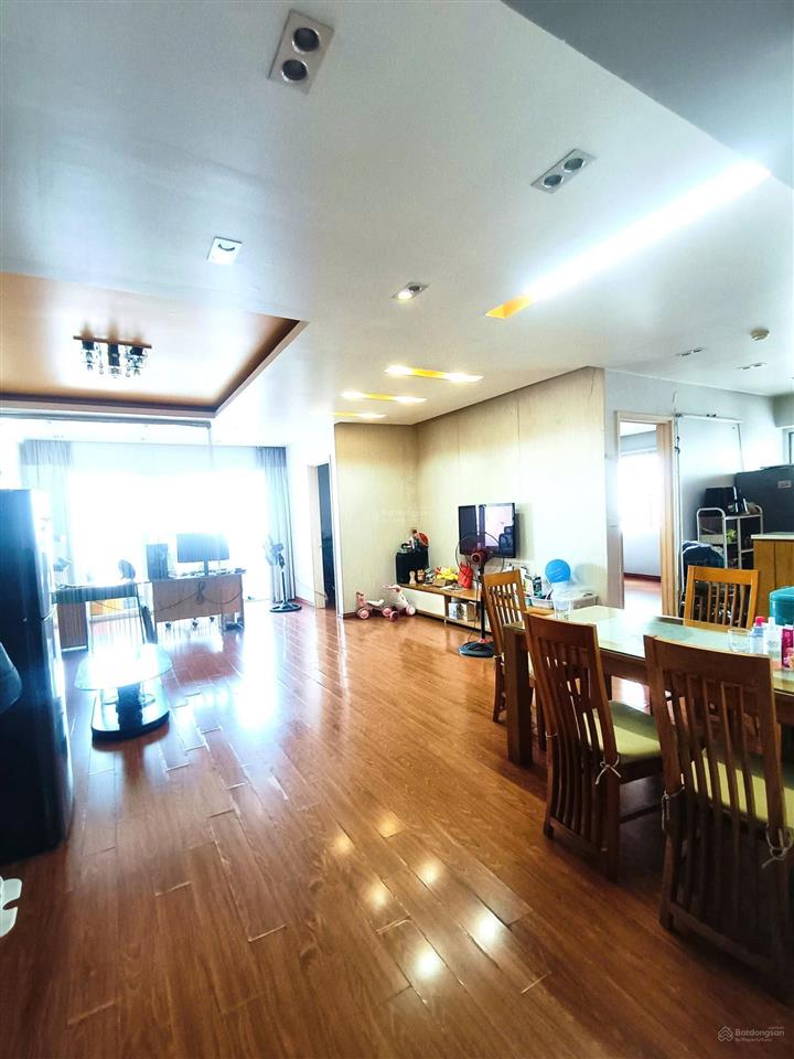 Cần bán căn góc 3pn ct1 khu đô thị mới văn khê tầng đẹp view đẹp  xem nhà 0822 238 ***