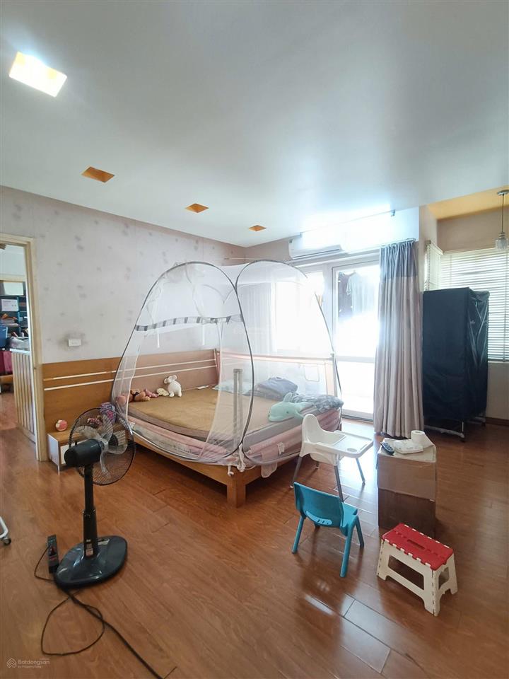 Cần bán căn góc 3pn ct1 khu đô thị mới văn khê tầng đẹp view đẹp  xem nhà 0822 238 ***