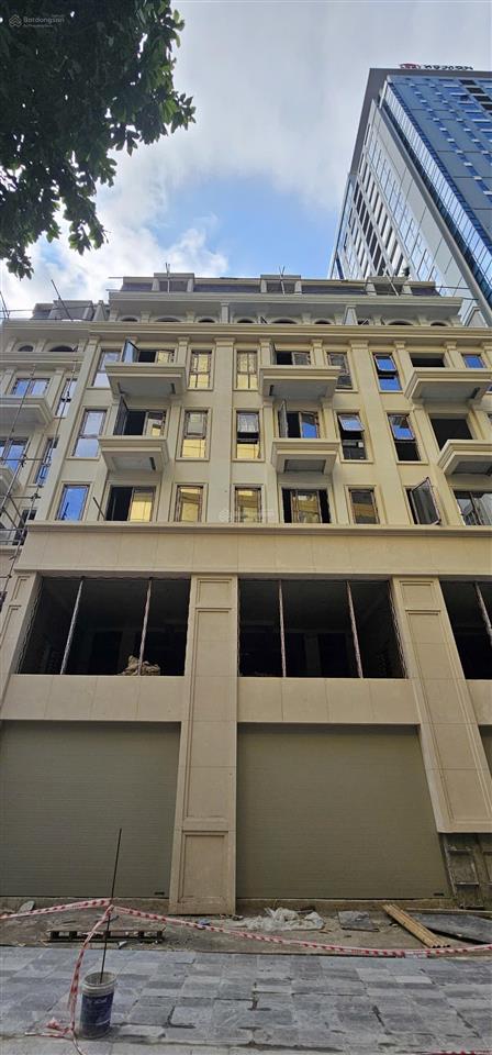 Hiếm có 1 căn liền kề 90,7m2 heritage 29 láng hạ sẵn sổ đỏ bàn giao ngay.  0822 238 ***