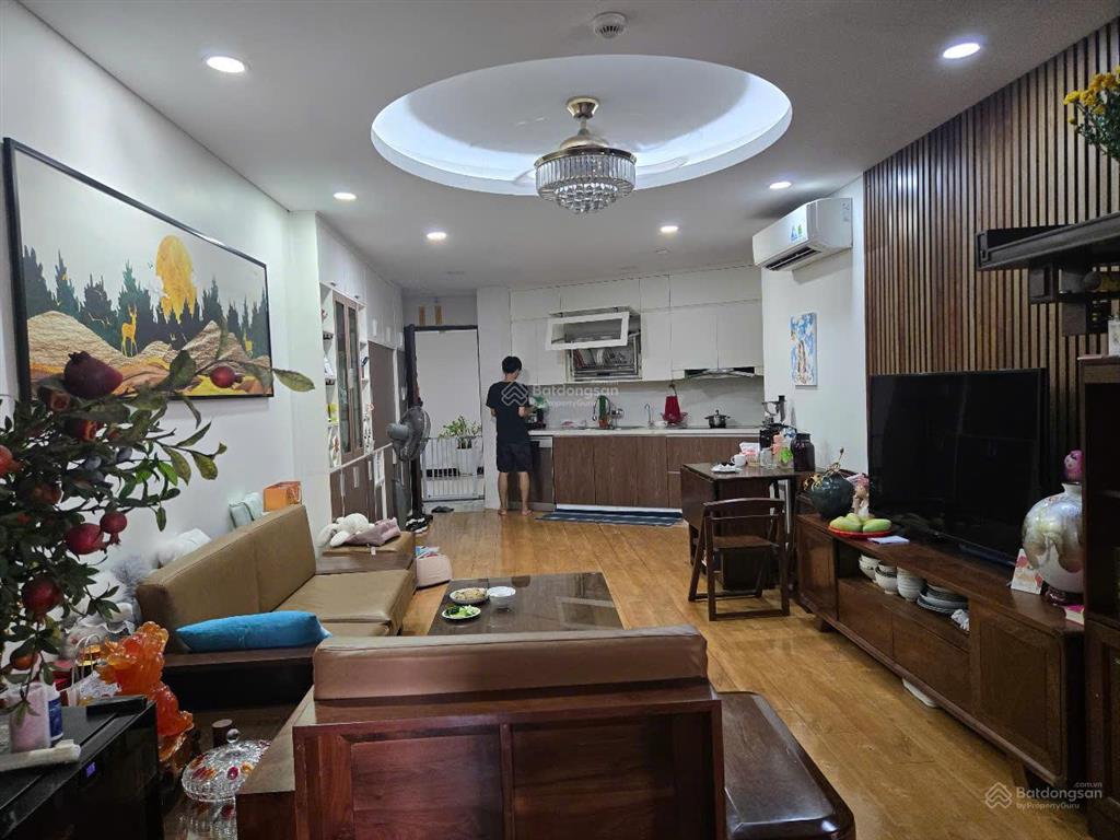 Bán căn 3 phòng ngủ tòa b vinaconex kim văn kim lũ full nội thất tầng đẹp sẵn sổ giao dịch