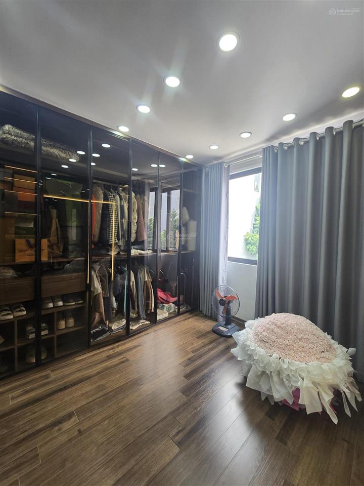 Nhà ngọc thụy 11.5 tỷ ô tô tránh, gara 43m2 x 5 tầng, lô góc 3 thoáng