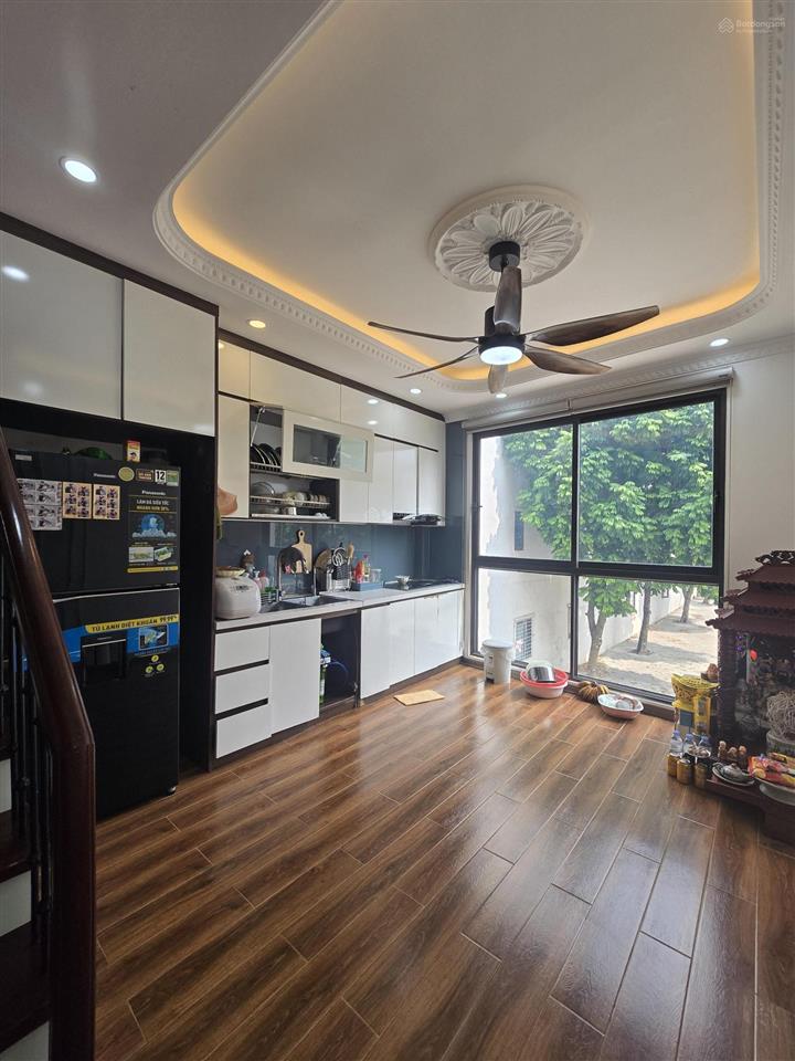 Nhà ngọc thụy 11.5 tỷ ô tô tránh, gara 43m2 x 5 tầng, lô góc 3 thoáng