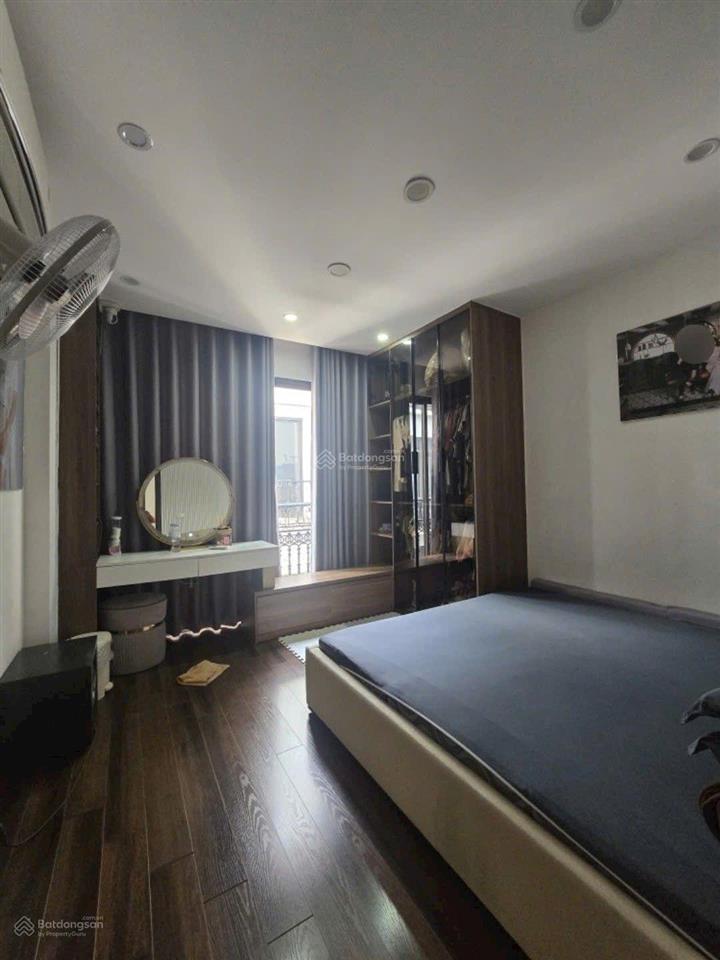 Nhà ngọc thụy 11.5 tỷ ô tô tránh, gara 43m2 x 5 tầng, lô góc 3 thoáng