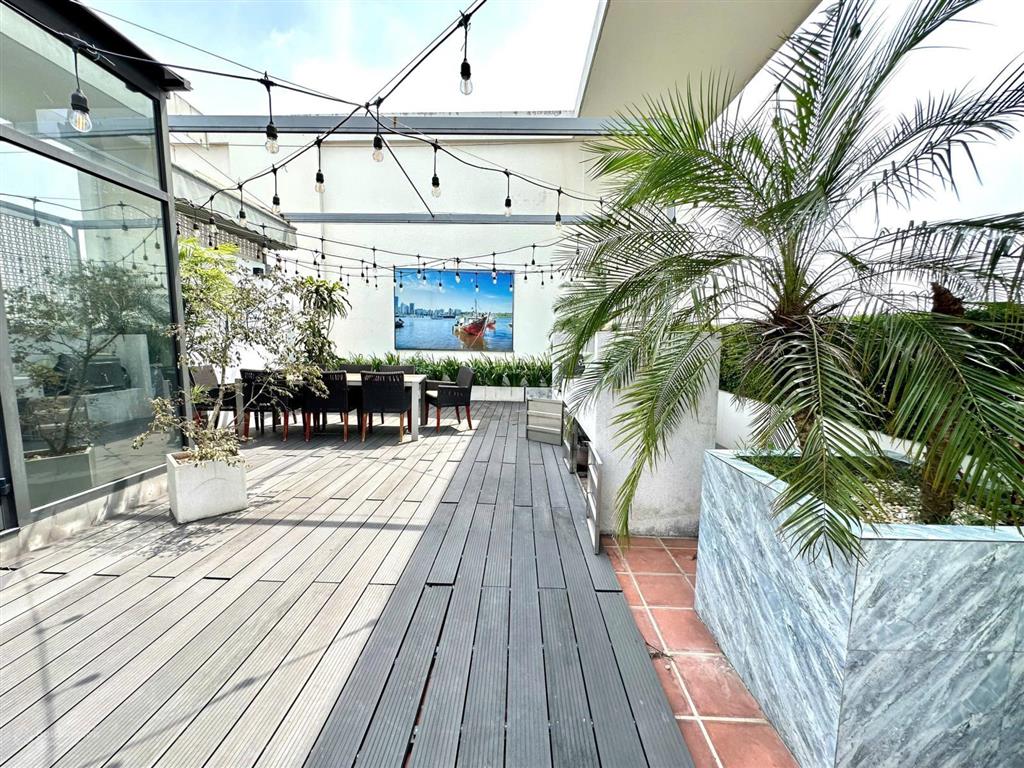 Bán căn penthouse vip nhất dự án kosmo tây hồ 345m full nội thất nhập khẩu 3 mặt view trọn hồ tây