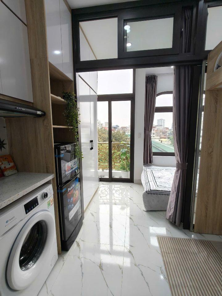 Bán tòa nhà dòng tiền phố Cự Lộc, Thanh Xauan 58m x6T thang máy gồm 10 căn hộ 2pn 1pk