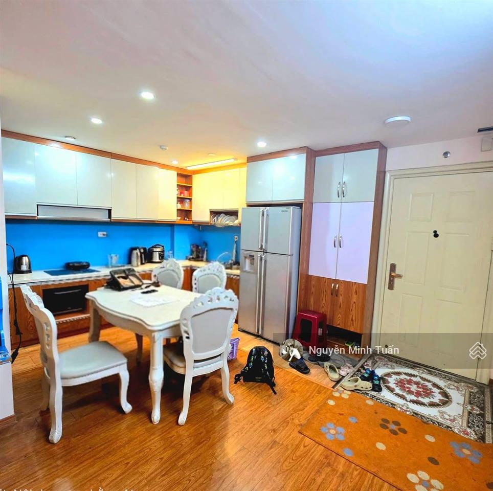 Bán căn hộ chung cư flc landmark tower đường lê đức thọ 124m 3pn full đồ view hồ điều hòa