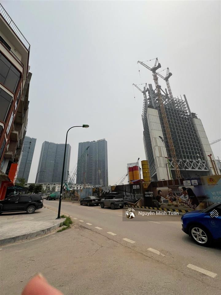 Cho thuê nhà liền kề ia20 ciputra lô góc 60m x5t 1t mặt tiền 12m hoàn thiện thang máy