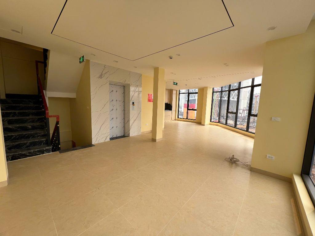 Cho thuê nhà liền kề IA20 Ciputra lô góc 60m x5 tầng 1 tum thang máy thông sàn MT 15m