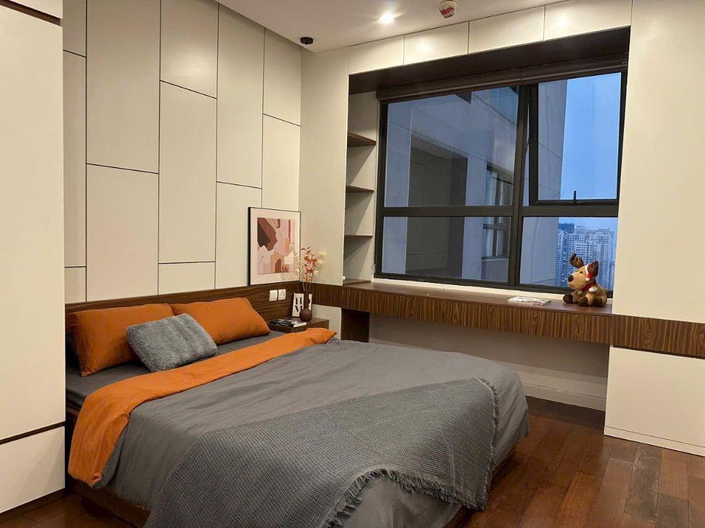 Bán chung cư cao cấp Vin D'.Capital Trần Duy Hưng 73m 2pn full đồ ban công ĐN view hồ