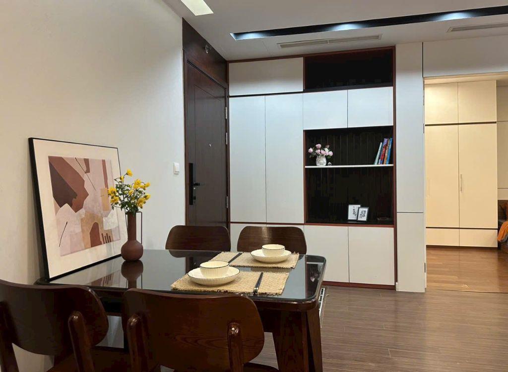 Bán chung cư cao cấp Vin D'.Capital Trần Duy Hưng 73m 2pn full đồ ban công ĐN view hồ