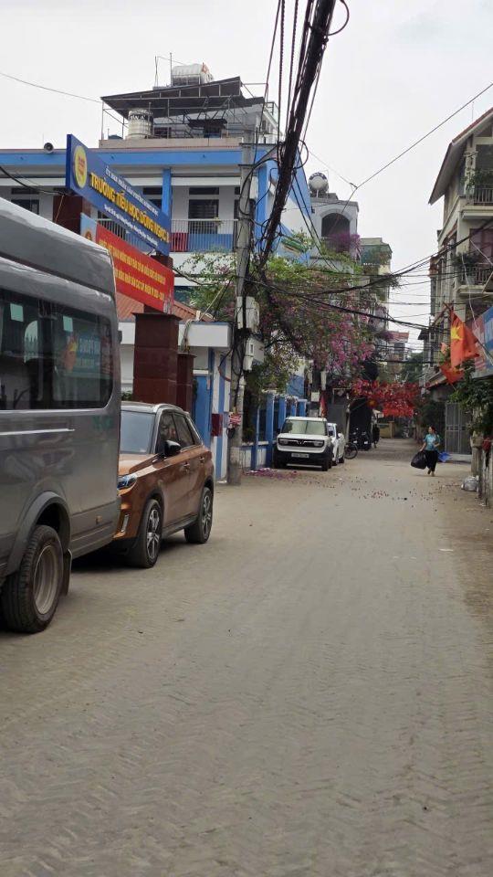 Bán tòa CHDV tại Đông Ngạc, phố Kẻ Vẽ đối diện Ciputra 101m x7T 26p thang máy đường ô tô