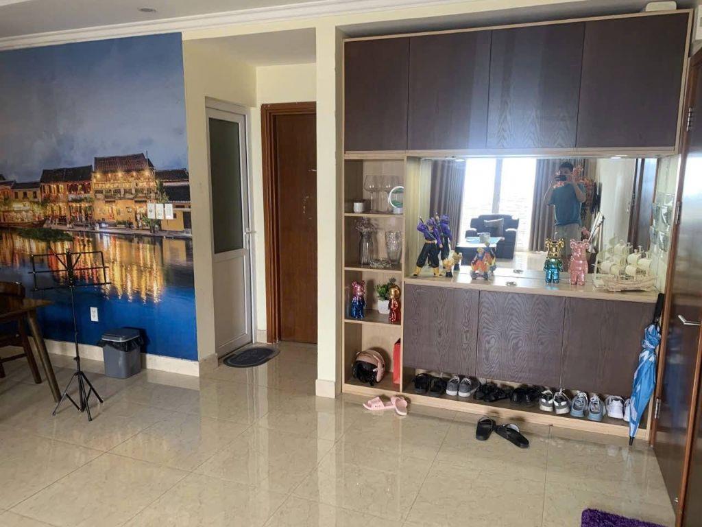 Bán căn hộ chung cư Học Viện Quốc Phòng, Tây Hồ căn góc 136m 3pn ban công ĐN view Hồ Tây