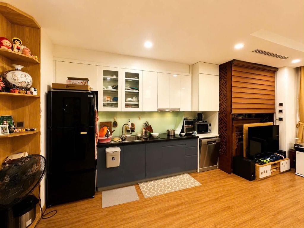 Bán căn hộ Vinhomes Green Bay Mễ Trì tòa G2 căn 63m 2pn 2vs full đồ view hồ sổ lâu dài